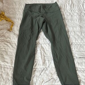 Everlane Forest Green Activewear xl 28 inch